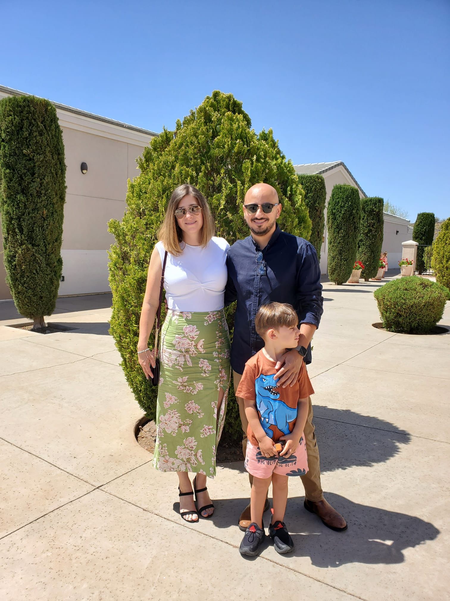 bloomin blinds chandler gilbert owner casiana and family