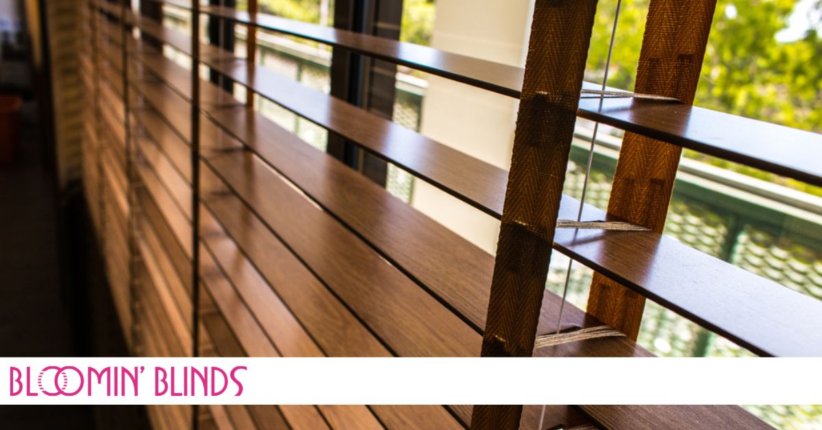venetian blinds