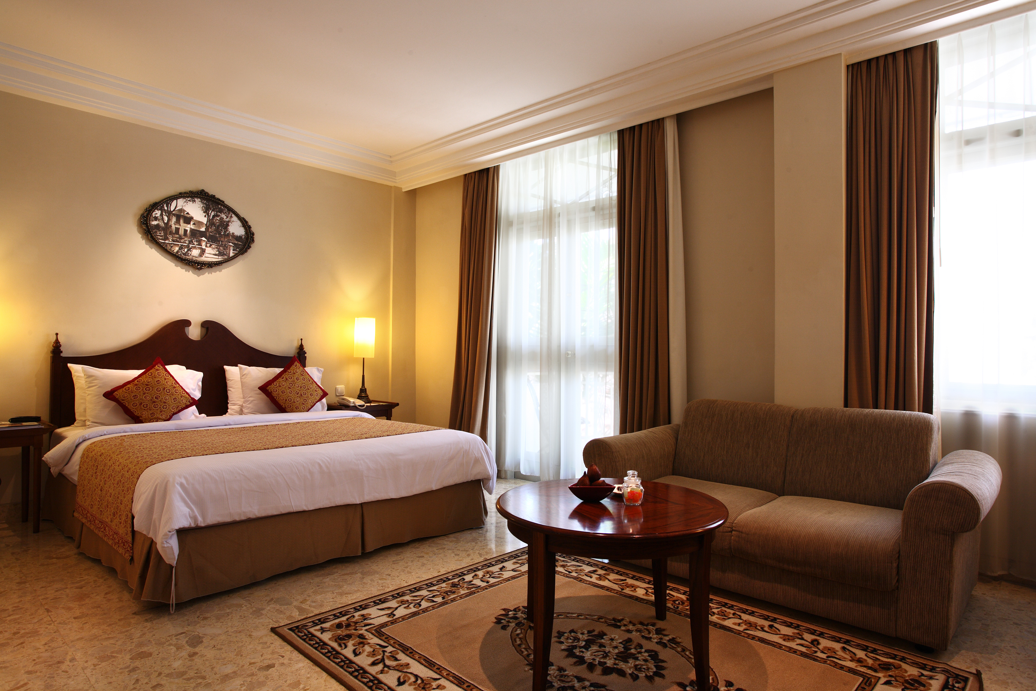 traditional bedroom decor
