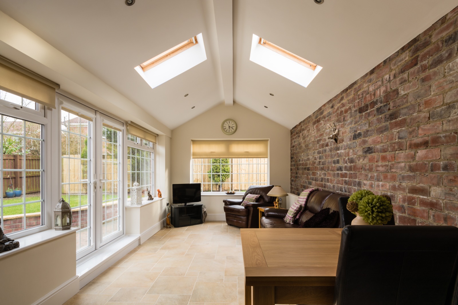 sunroom with roller blinds